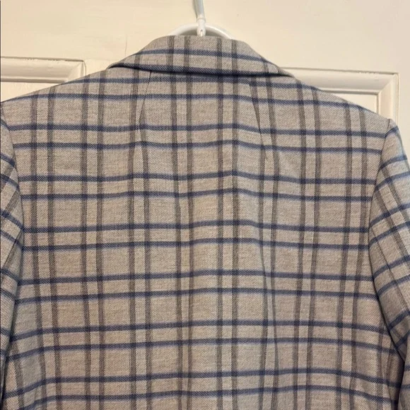 Theory Gray Plaid Women's Coat - Picture 6 of 6